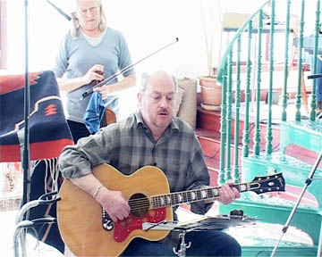 Follow the recording of Graham Lyle's new album here on RecordProduction.com