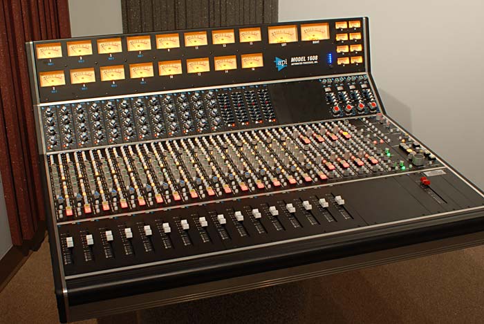 api 1608 console