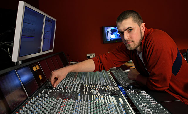 new recording studio in the UK - Modern World studios