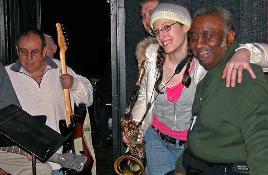 legangary session drummer Bernhard Pretty Purdie in the recording studio