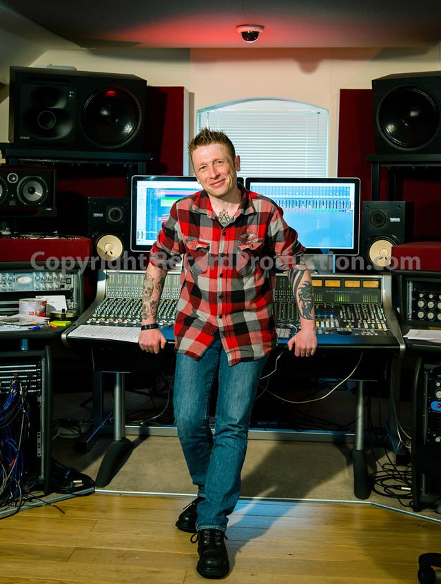 recording engineer dan sprigg at gospel oak studios