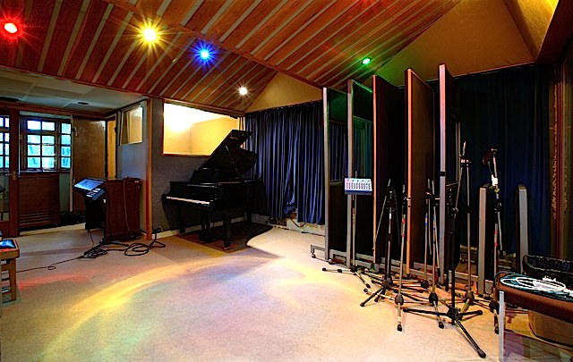 dead room at the coach house rockfield studios