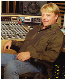 Stephen Marcussen's 20+ year career as a mastering engineer has seen the evolution of sound media from LP and cassette, to compact disc and has now entered the world of DVD audio